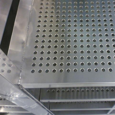 ASTM 304 perfurou a placa laminada a alta temperatura da folha de aço inoxidável em volta do furo 10mm