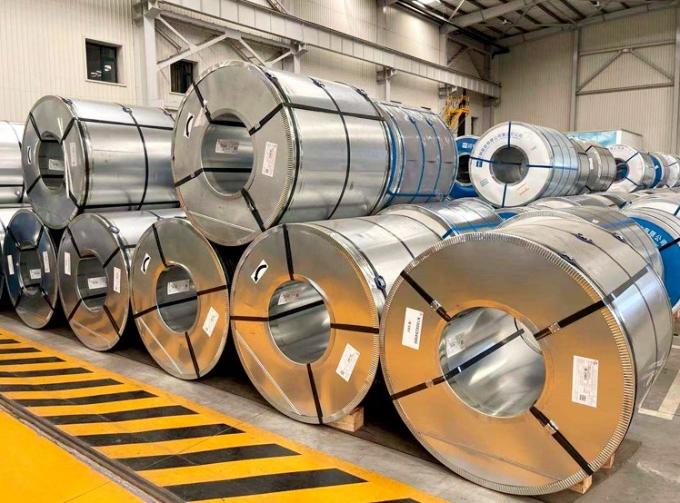 O rolo galvanizado da chapa de aço galvanizou a bobina de aço Z275 galvanizou a folha lisa do ferro